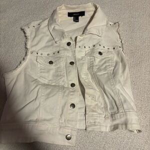 Forever 21 White Vest Stylish Layering Piece